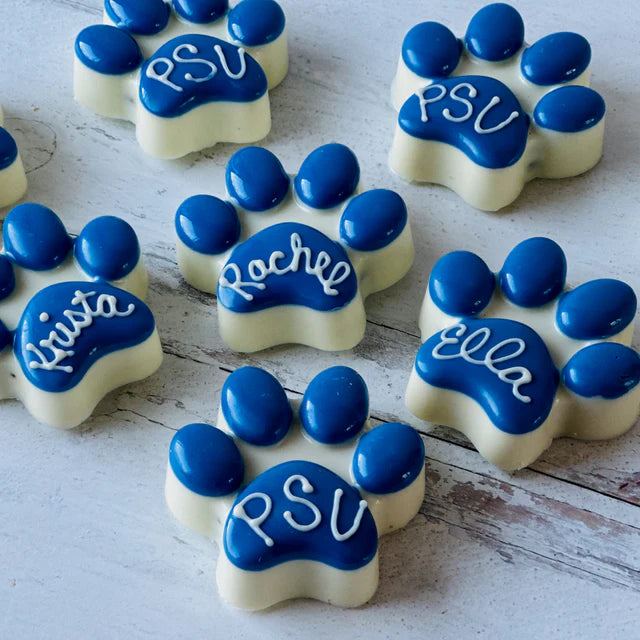 PSU pawprint OREO cookies with custom names written on top