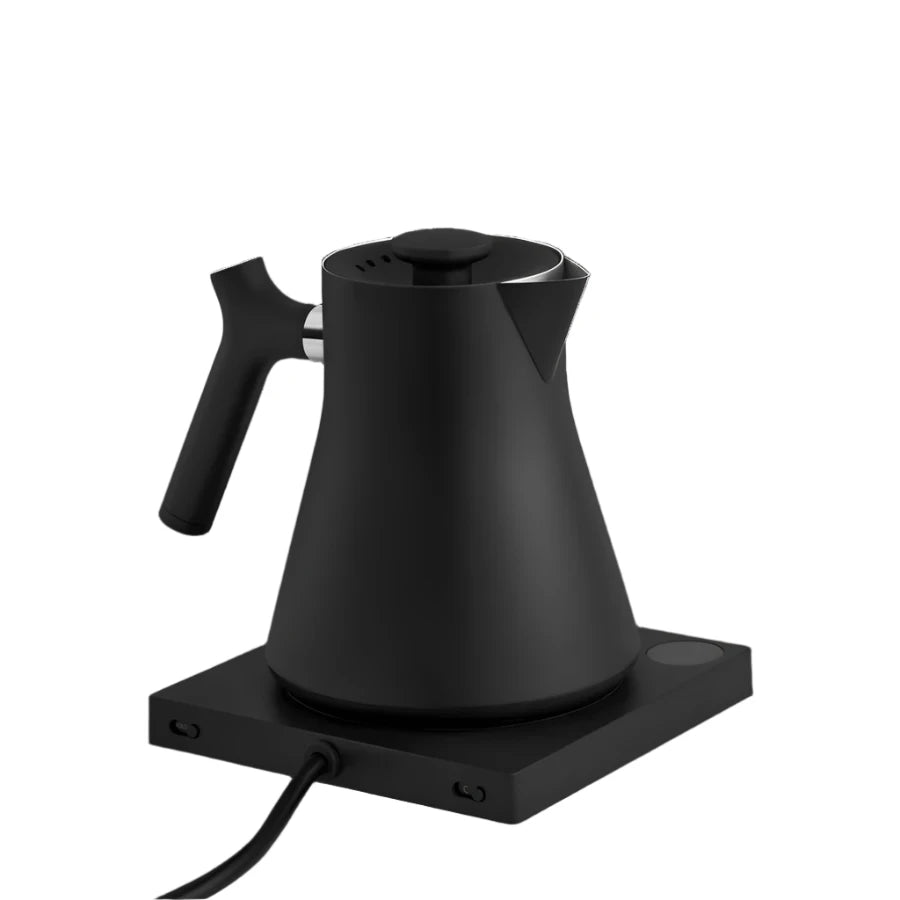 electric kettle with quick pour spout in black